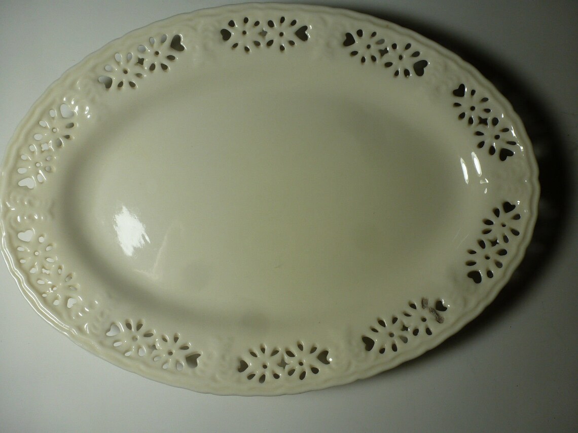 Vintage Skye Mcghie Nostalgia Cream Lace 10 Oval Plate Etsy