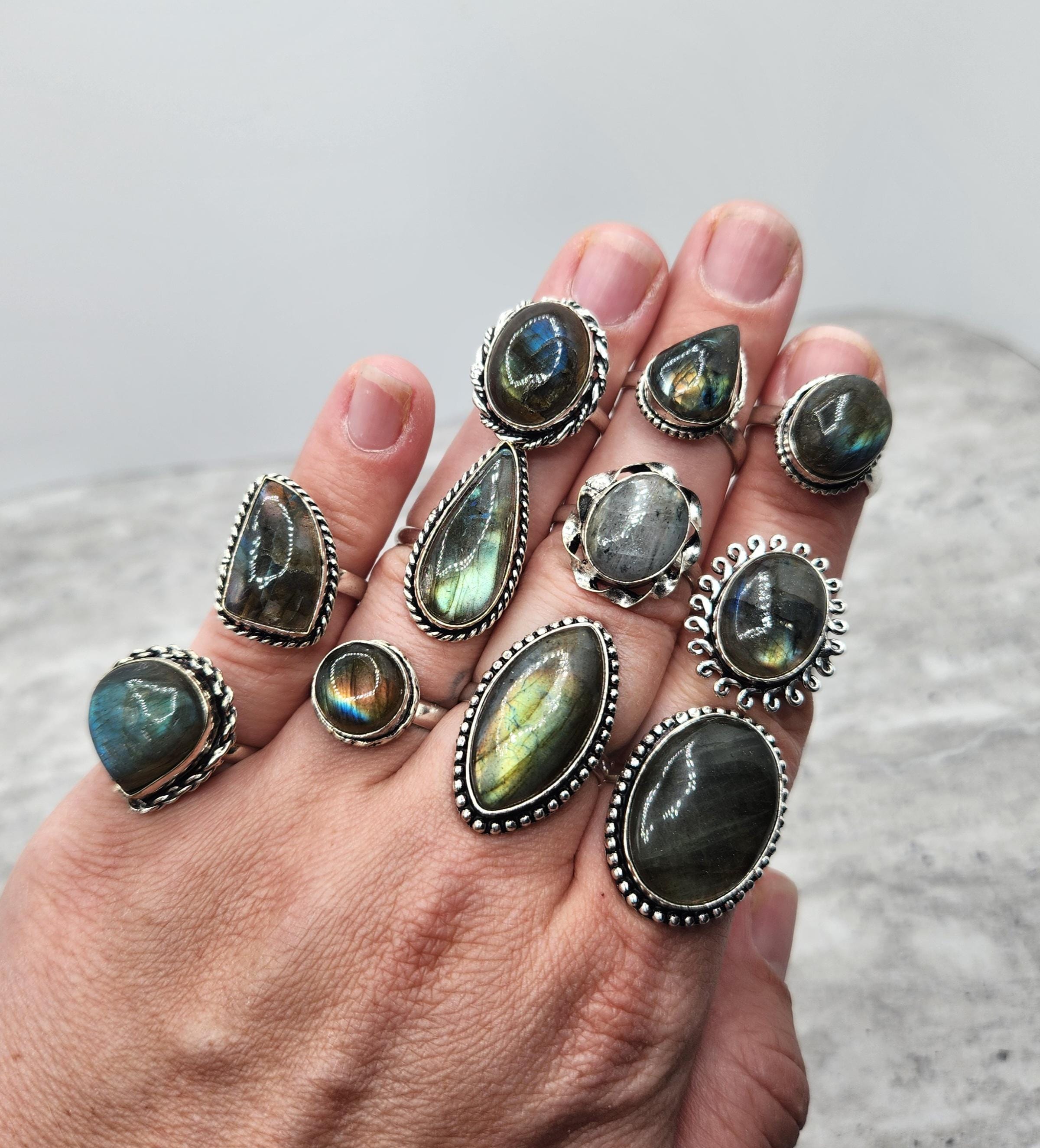 Flashy Labradorite Natural Crystal Gemstone Ring 925 Sterling