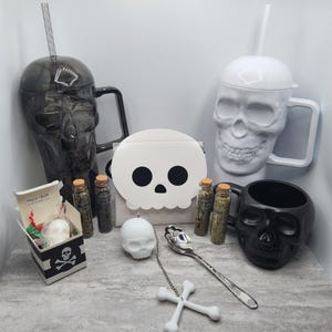 Spooky Tea Lovers Gift Box Set - Tea Samples - Skull Skeleton Silicone Infuser - Sugar Skull - Spoon