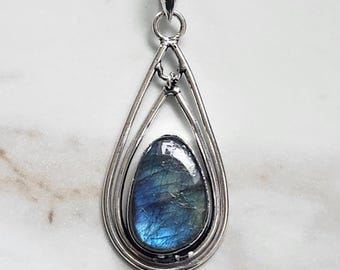 Elegant Labradorite Crystal Pendant .925 Sterling Silver Plated w/ Necklace