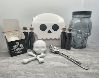 Spooky Tea Lovers Gift Box Set - Tea Samples - Skull Skeleton Silicone Infuser - Sugar Skull - Spoon