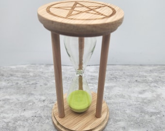 Wooden Hourglass with Wiccan Pentagram Engraving on Top & Bottom - 5 Minutes Hour Glass - Game Timer - Green Sand