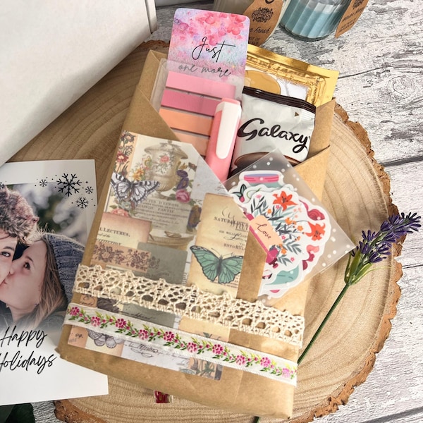 Rendez-vous à l'aveugle avec un livre, BookTok surprise mystère, Livres cadeaux pour elle, Gâteries pour livres, Thé, Chocolat chaud, Masque pour les yeux, Romance, Thriller, Fantastique