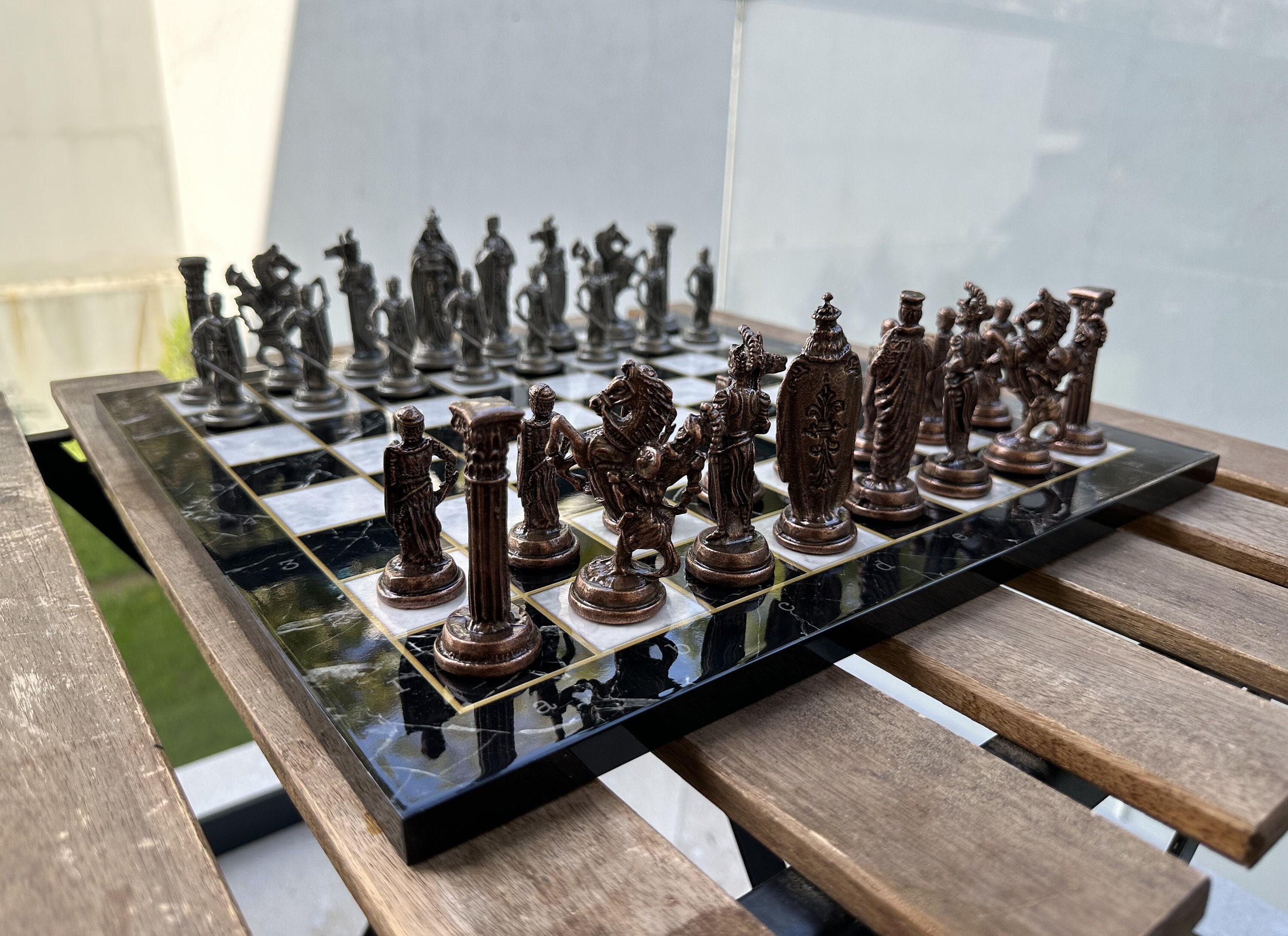 VIP Marble Patterned Custom Chess Board Storage With Polyester Chess Pieces