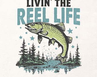 Livin' the reel life PNG - Design retrò per la pesca, Grafica vintage per maglietta da pesca, Pescatore PNG, Regalo per la festa del papà PNG, Design a sublimazione