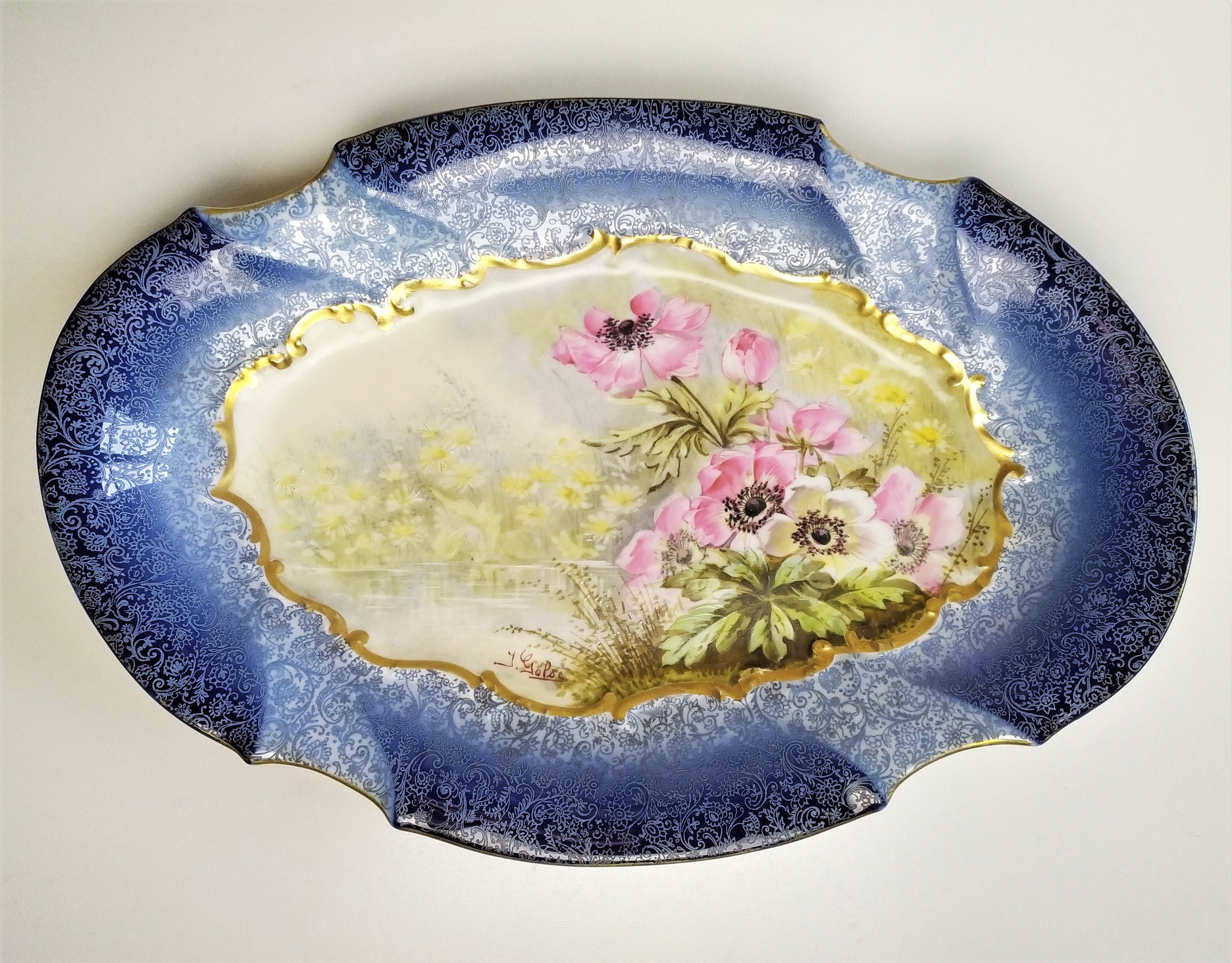 Plat en Porcelaine de Limoges Peinte à La Main Signé Par L'artiste