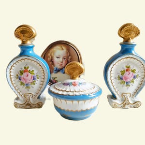 Pair Of Paris Porcelain Perfume Bottles And Powder Box 19th Century Hand Painted Flowers Roses Decor