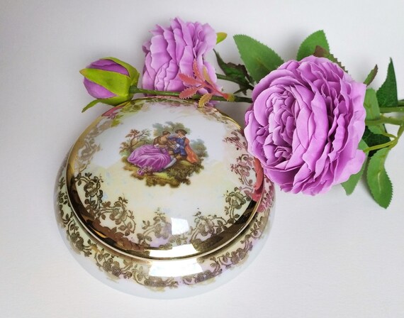 Log shaped jewelry box casket intimate pattern gold pink Limoges porcelain