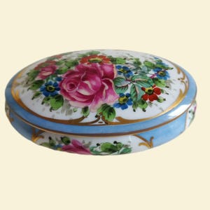 Limoges Boite à Bijoux ou Bonbonnière En Porcelaine Decor Fleurs Roses Vintage