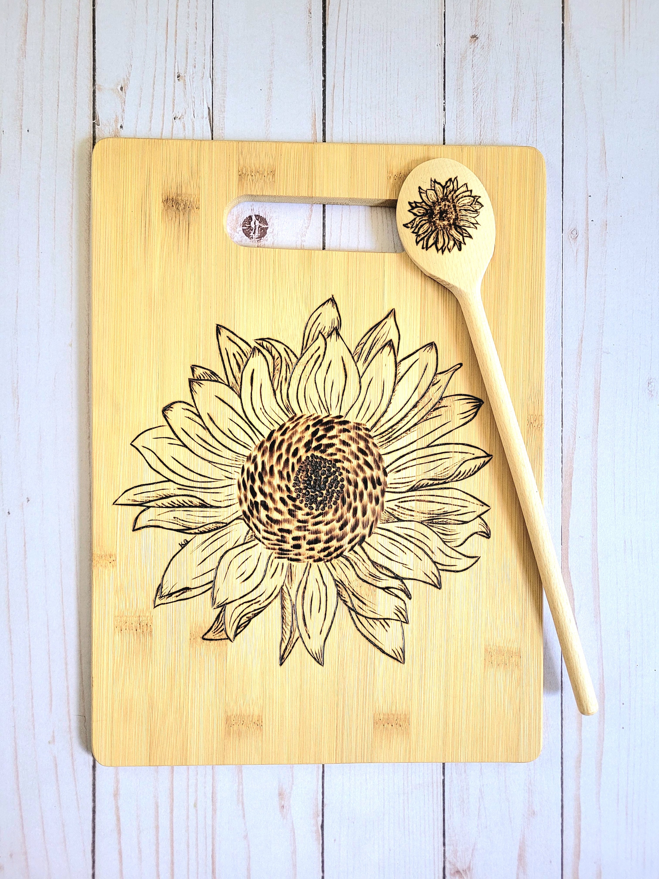 Sunflower Cutting Board Gift Set, Wood Burning Cutting Board