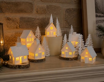 Conjunto de velas de chá com tema de vila natalina | Decoração de Natal em forma de casinha de papel