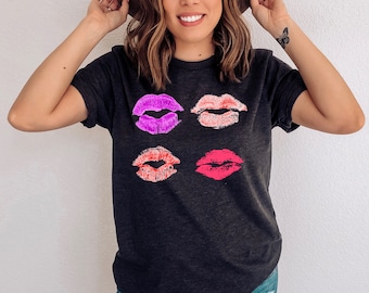 Rosa läppar grafisk t-shirt: Kyssar design, presenter till henne