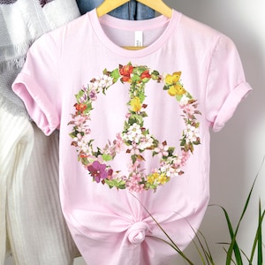 Inspirerende grafische bloemen vredesteken shirt, bloement-shirt, hippieshirt, cadeau voor haar, vredessymbool, cadeau voor vrouwen, boho-shirt, moeder cadeau