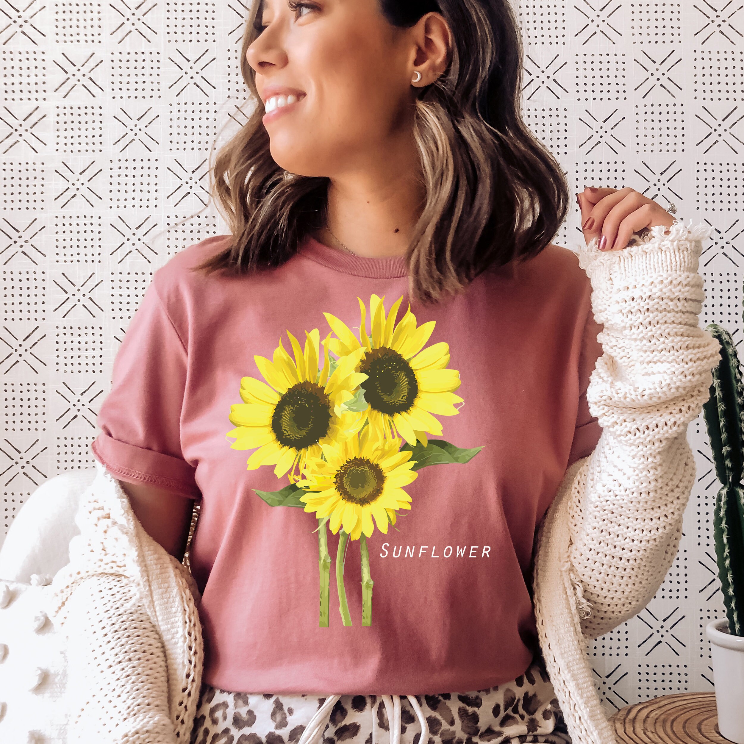 Sunflower Graphic T-shirt, Botanical Flower Shirt, Gift for Her - Etsy
