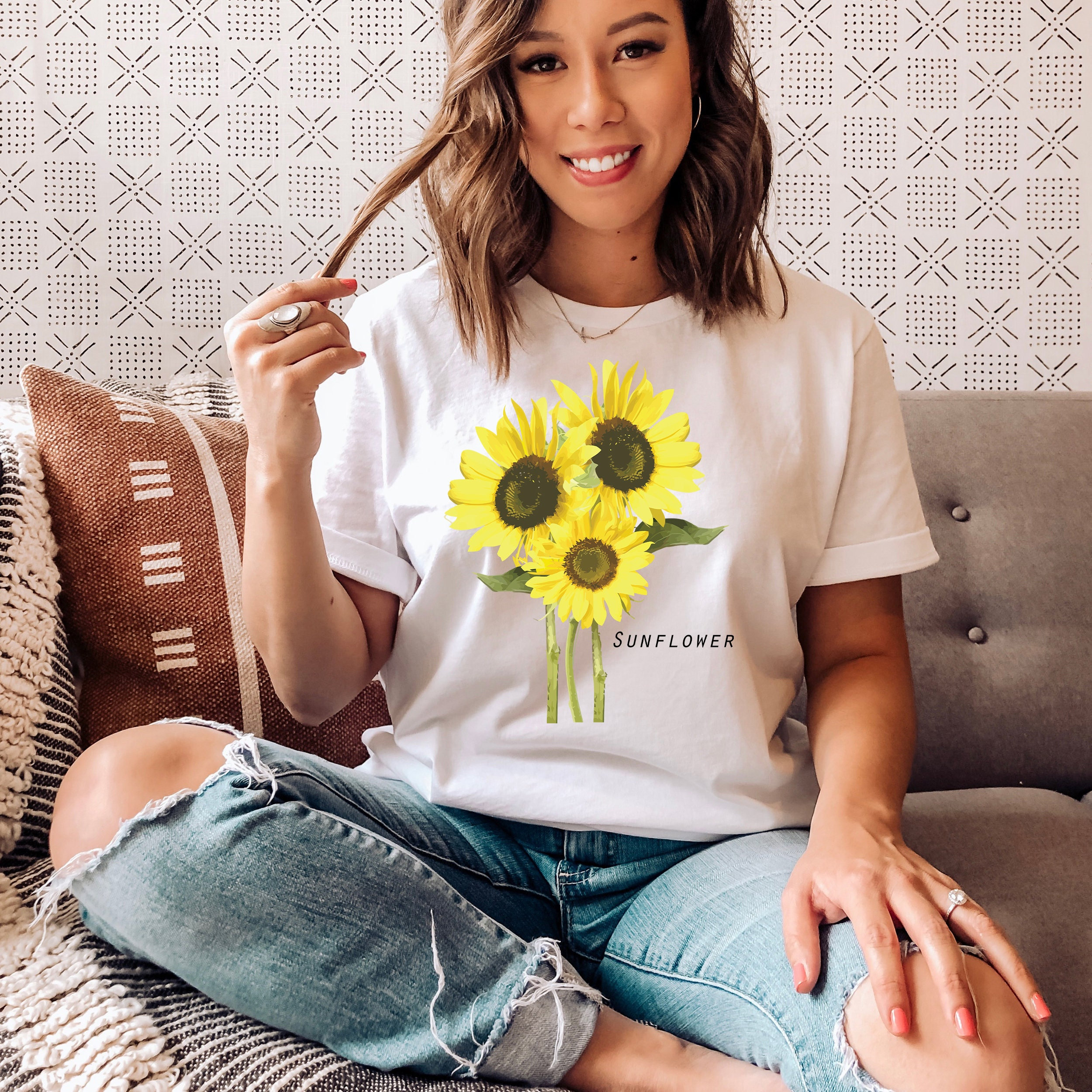 Sunflower Graphic T-shirt, Botanical Flower Shirt, Gift for Her - Etsy
