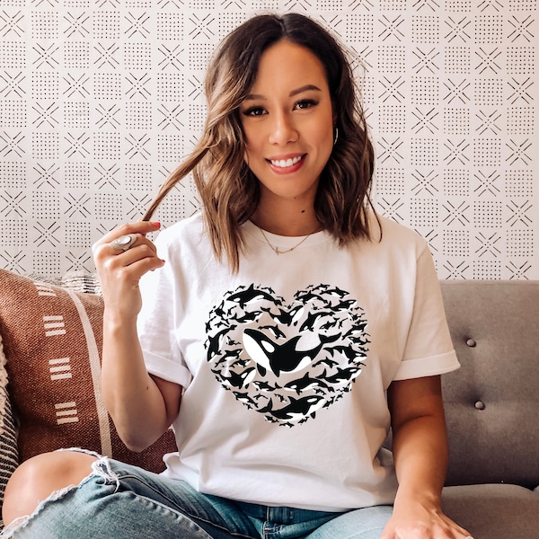Camiseta con corazón de orca: un regalo para los amantes de los animales