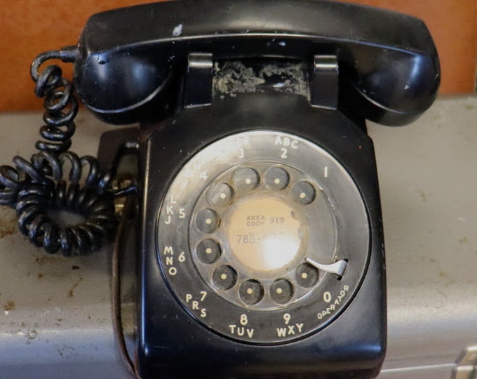 Vintage Western Electric/Bell rotary  phone black