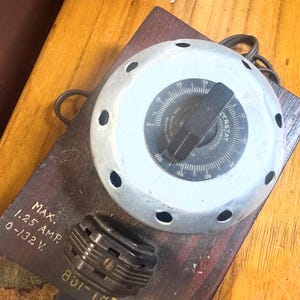 Vintage The Superior Electric Co Powerstat variable autotransformer mounted on a board