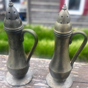 Vintage salt and pepper shaker pewter by Quaker #2094