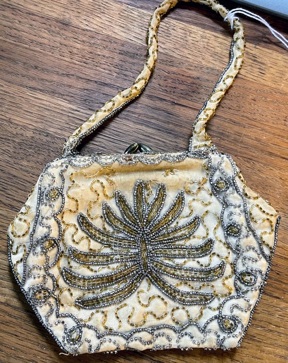 Vintage handmade in Belgium purse - image 2