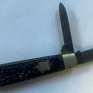 Vintage Kent NY knive
