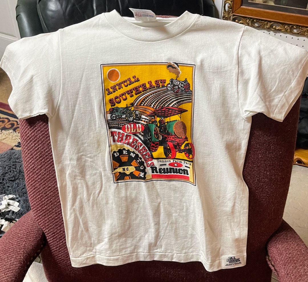 Vintage 1990's Old Threshers Reunion T Shirt Size 10-12 by Hanes Old ...