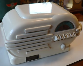Vintage Crosley CR3 limited edition #1693 AM FM Tape radio