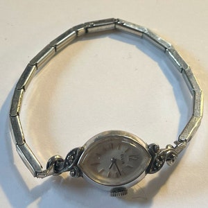 Vintage 17 Jewel rolled gold Elgin ladies wrist watch Non-working