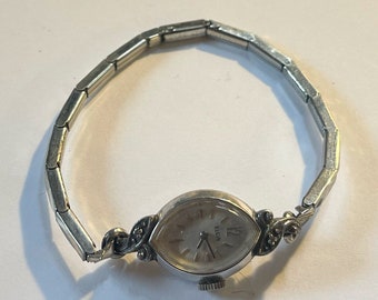 Vintage 17 Jewel rolled gold Elgin ladies wrist watch Non-working