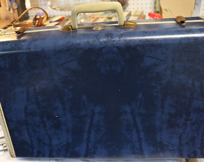 Vintage Samsonite Shwayder Brothers suitcase Blue. 15 by 13 by 6 inches .