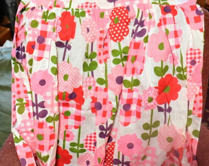 Vintage Apron Vivid colors of green and pink green and purple  flower design