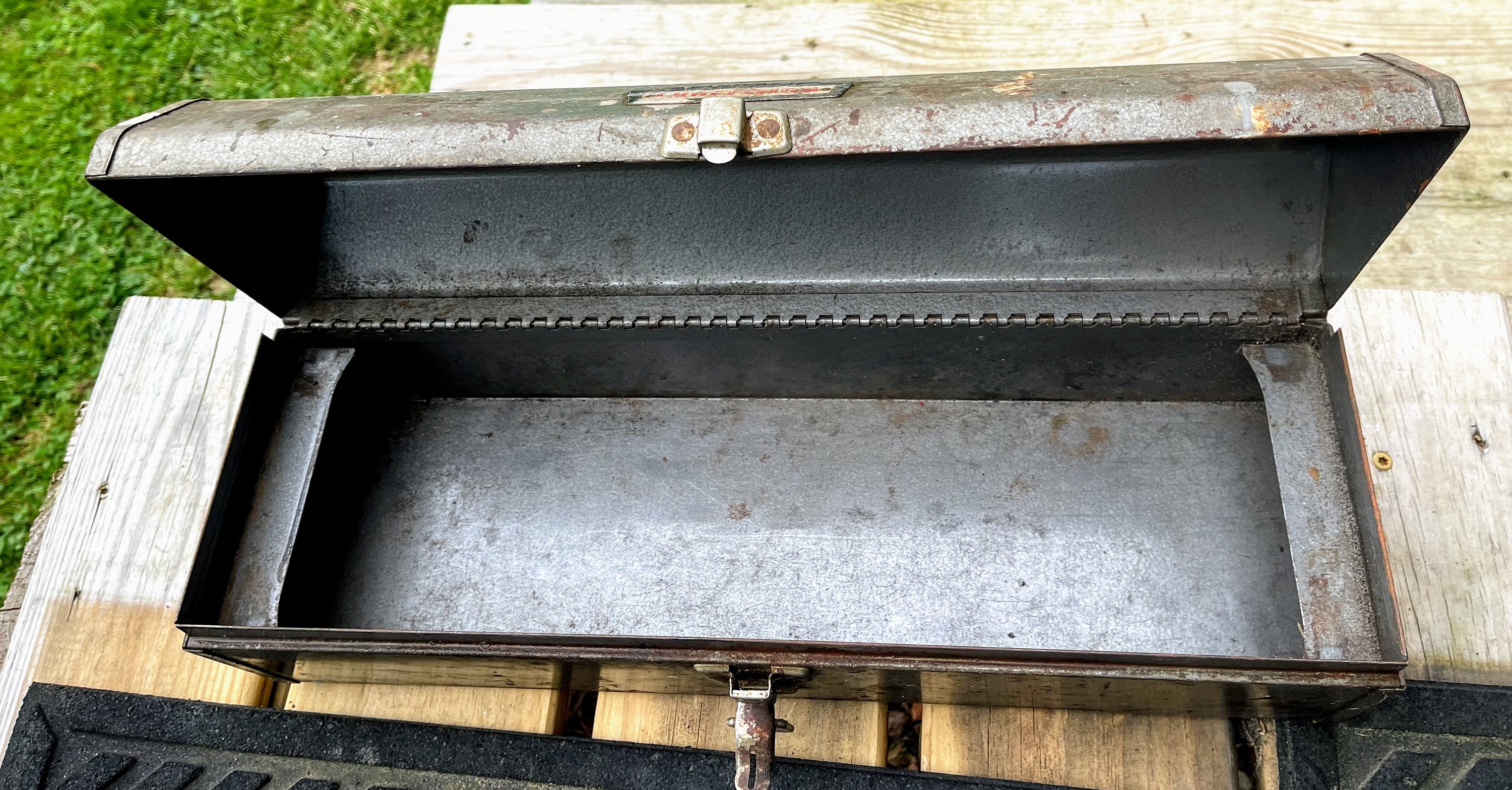 Craftsman metal hand box online