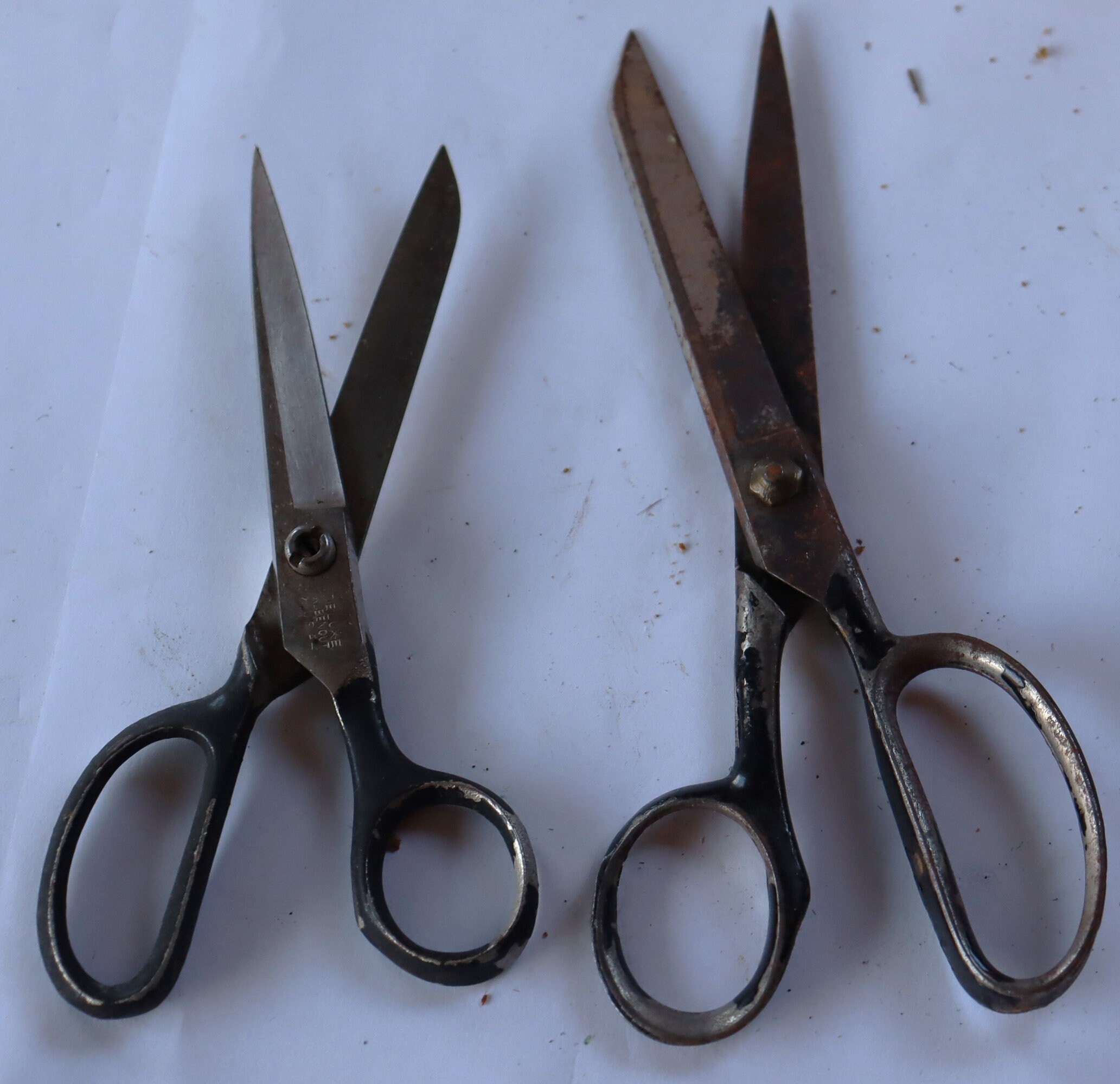 Vintage Black Handle Scissors Pair of Old Scissors Sewing Shears