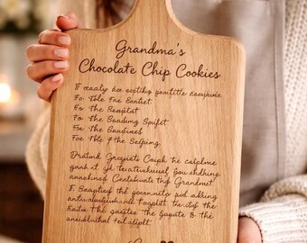 Grandma’s Recipe Engraved Cutting Board – A Gift That Keeps Her Memory Alive