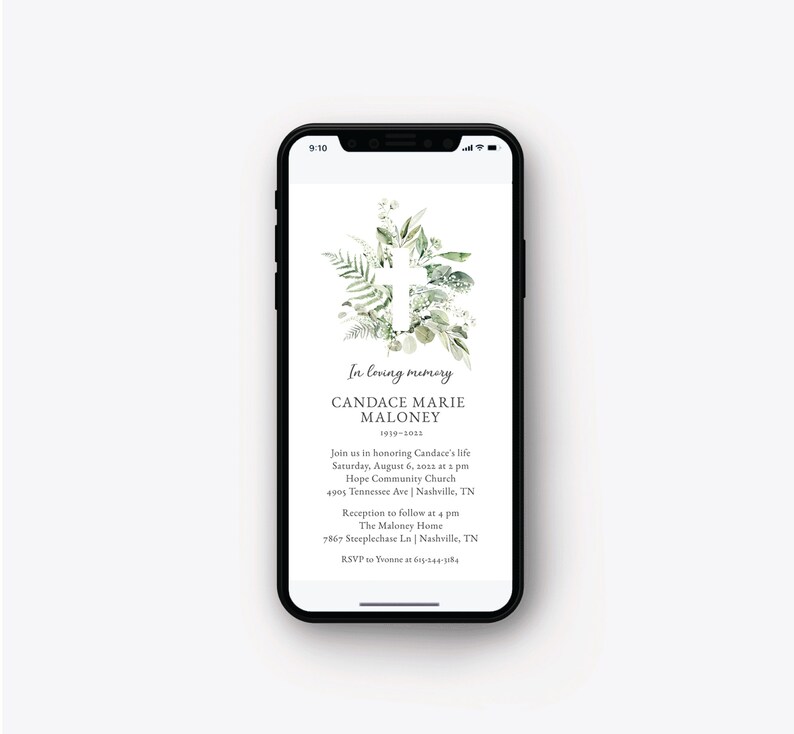 K&ouml;nnte beinhalten: Eine digitale Gedenk-Einladung mit einem gr&uuml;nen Blumenkranz und einem wei&szlig;en Kreuz. Der Text lautet: "In liebevoller Erinnerung an Candace Marie Maloney 1919-2012. Wir laden Sie herzlich ein, Candaces Leben zu ehren am Samstag, den 6. August 2012 um 13:00 Uhr in der Hope Community Church 4905 Tennessee Ave | Nashville, TN. Im Anschluss findet ein Empfang um 16:00 Uhr im Maloney Home 7867 Steeplechase Ln | Nashville, TN statt. Bitte melden Sie sich bei Yvonne unter 615-264-384 an."