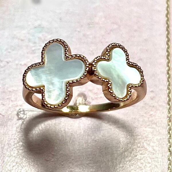 Clover Cigar Ring