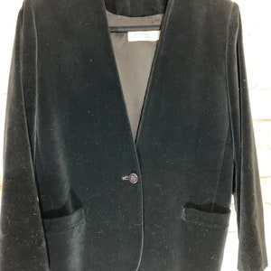 Ellen Tracy Timeless Velvet Black Blazer image 4