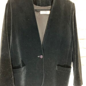 Ellen Tracy Timeless Velvet Black Blazer image 2