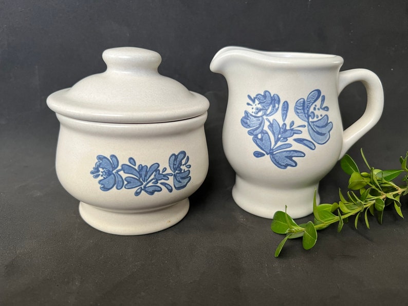Pfaltzgraff Yorktowne Dinnerware - Thumbnail 2