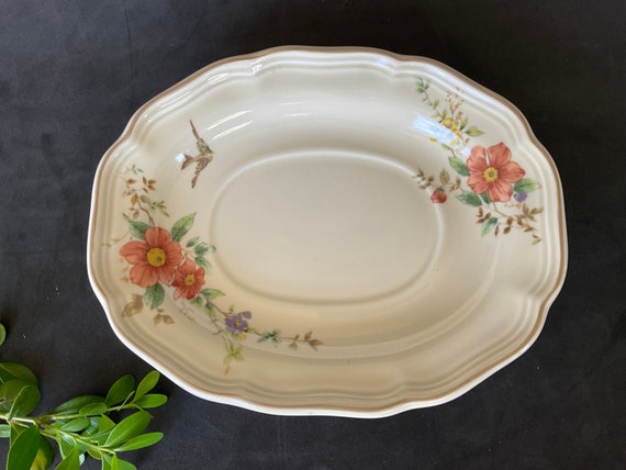 Mikasa Heritage F2010 Capistrano Dinnerware Collection, Japan Made