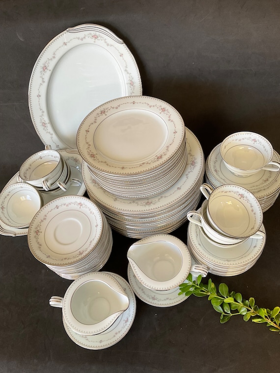 Noritake FAIRMONT 6枚セット Fairmont (Platinum Trim) 40 Piece Estate Set by Noritake