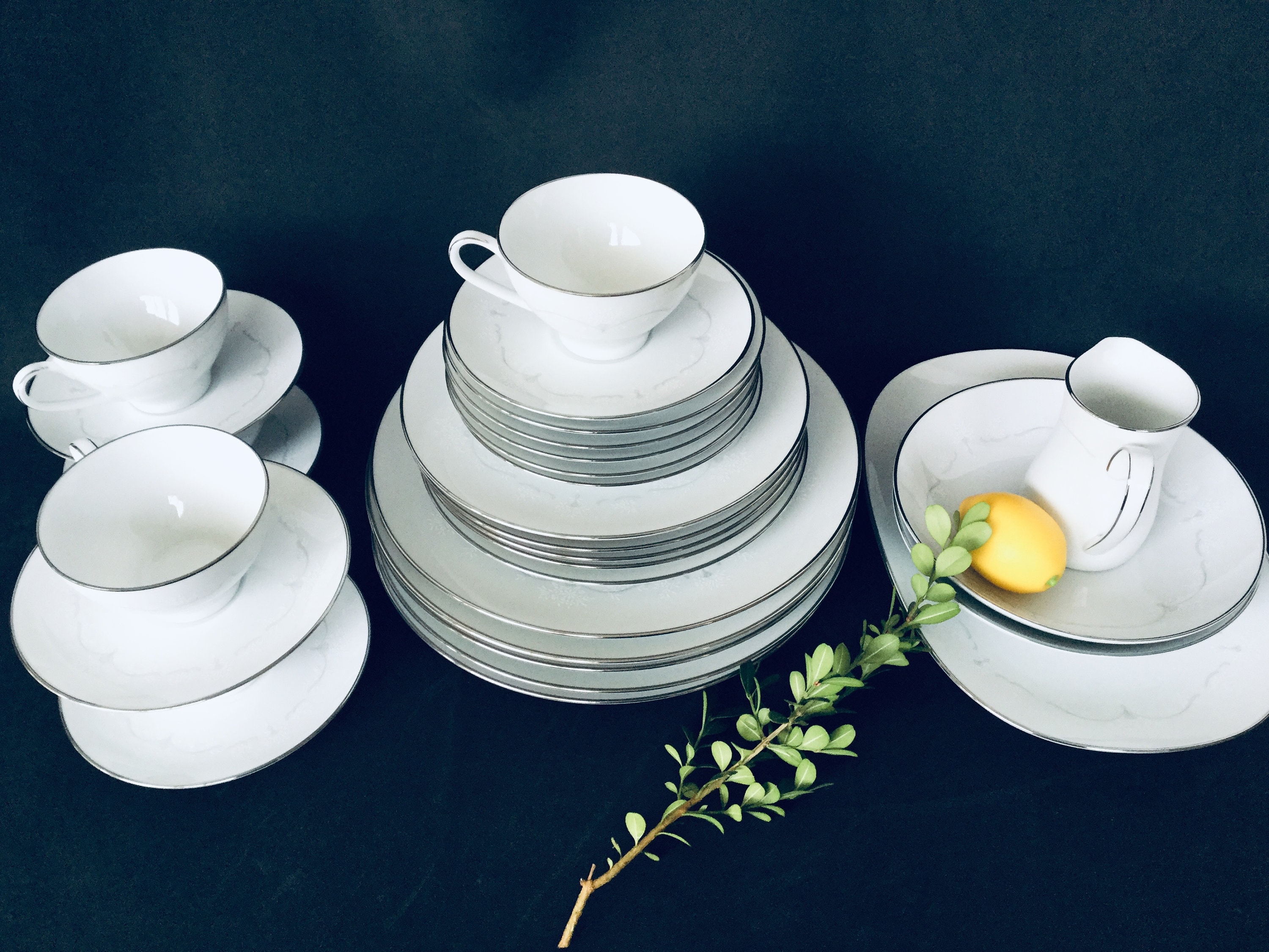 ◇Noritake TRUELOVE◇ NORITAKE china SECRET LOVE 3481 LEGENDARY 20-piece SET Service for