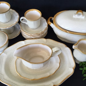 Mikasa Garden Club EC 400 Geschirrkollektion, hergestellt in Japan, wird pro Set oder Stück verkauft