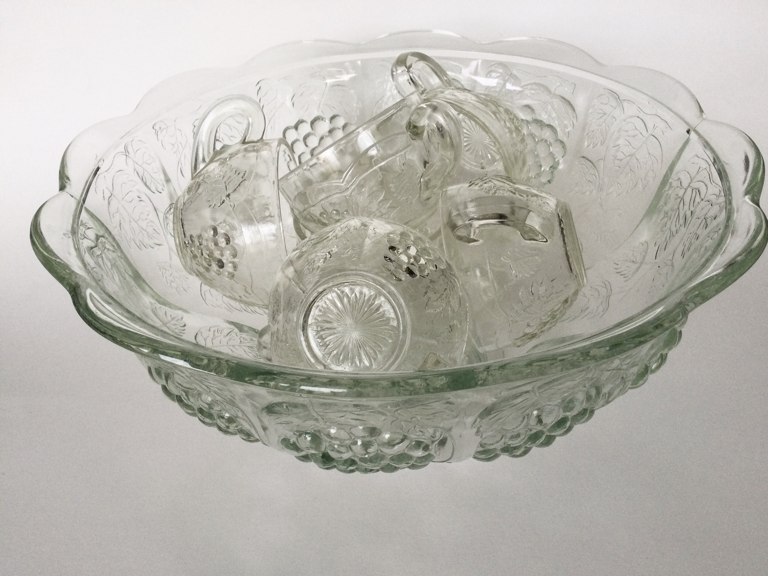 Anchor Hocking clear glass Harvest Grape pattern Punch Bowl 8 Etsy
