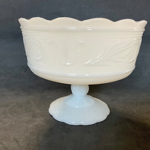 E. O Brody M600 milk  Glass Planter/compote with scalloped rim