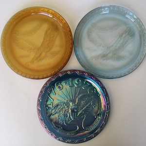 Commemorative vintage plates with the American Bald Eagle design