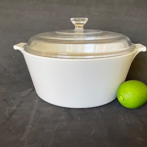 Corning Ware Buffet Server B - 2-1/2” , with Pyrex lid