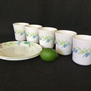 Corning My Garden 5 cups and 3 bread and butter plates, USA made