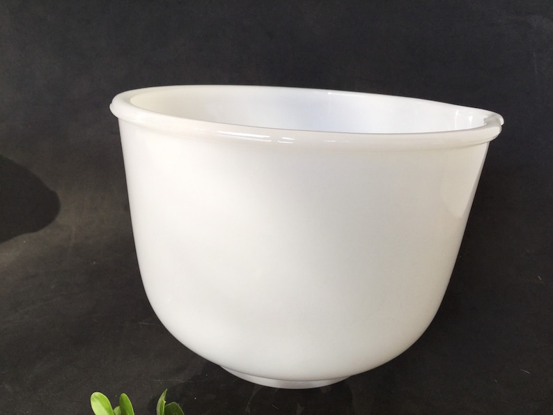 Glasbake Sunbeam Mixing Bowl With Pour Spout 1.5 L Milk Glass Etsy