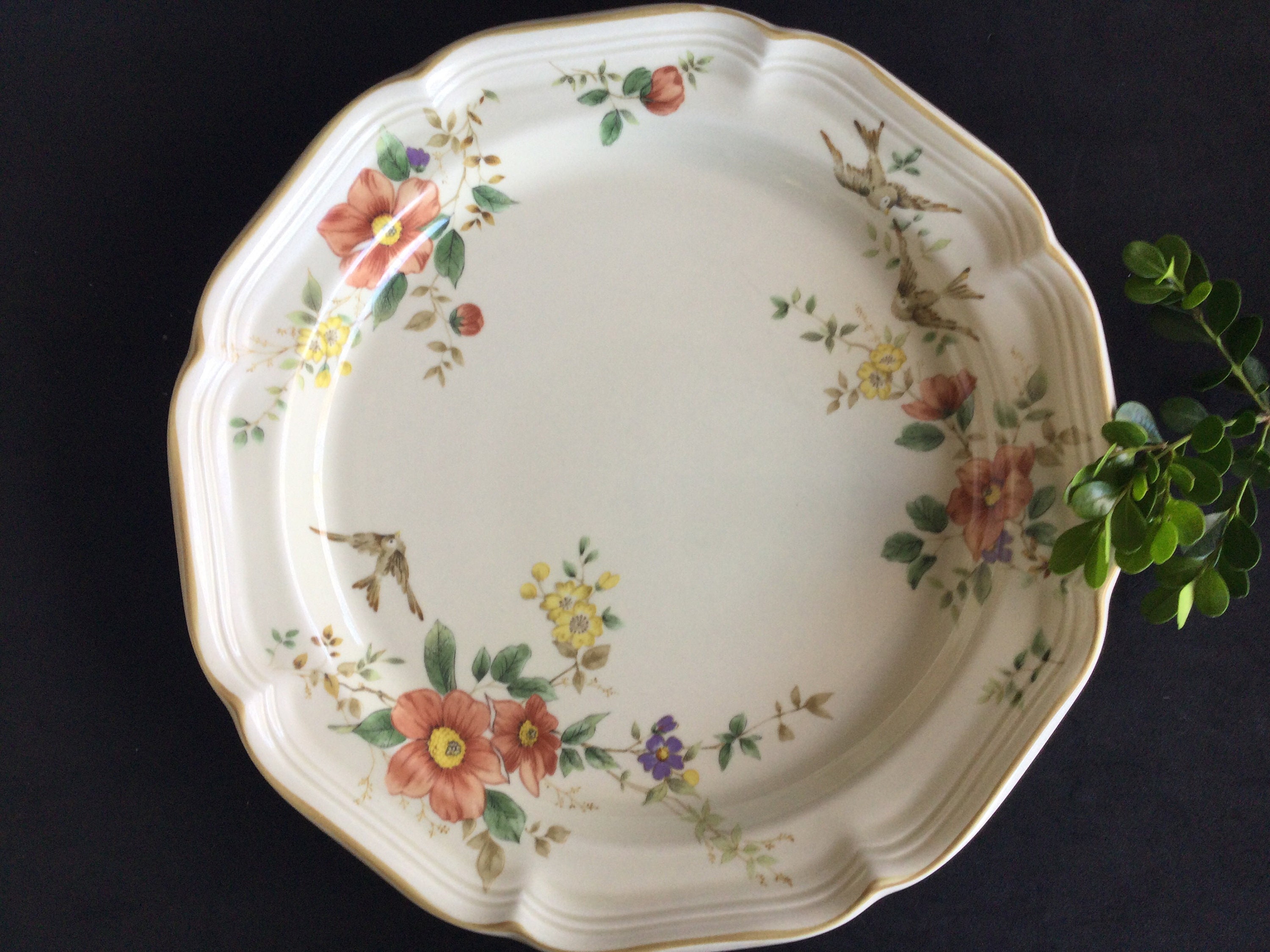 Mikasa Heritage F2010 Capistrano Dinnerware Collection, Japan Made